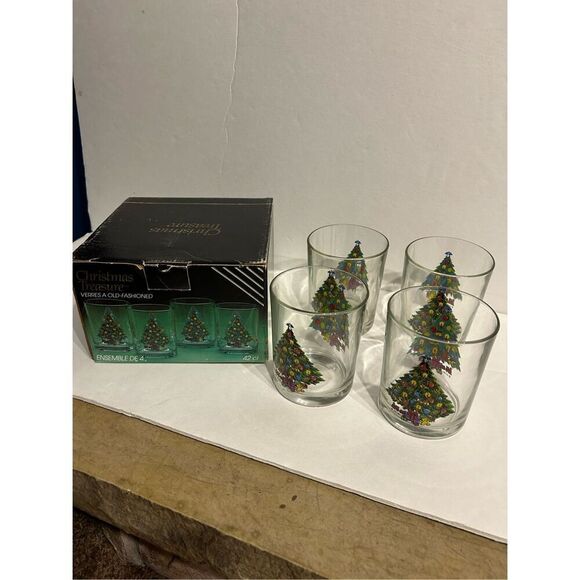 Vintage Christmas Treasure Old Fashioned Glasses Set of 4 - Picture 1 of 12